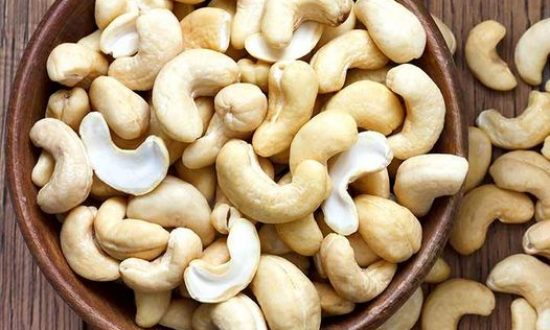 7 Incredible Cashew Nut Benefits: From Heart Health to Gorgeous Hair